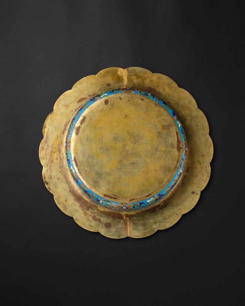 清十八世紀　鏨胎琺瑯皮球花花口折沿盆 | A LARGE CHAMPLEVÉ ENAMEL LOBED 'FLOWER-BALL' BASIN - 图3
