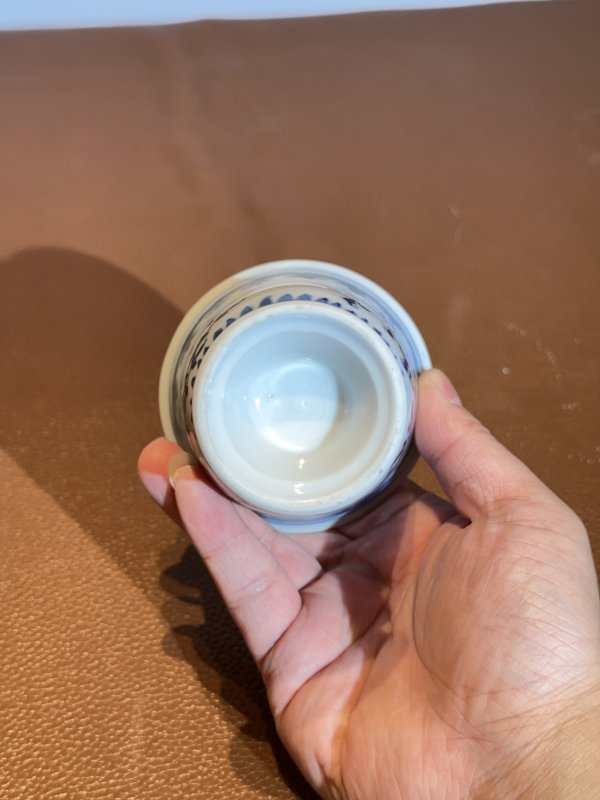 清乾隆 青花折枝花卉纹高足杯 - 图7