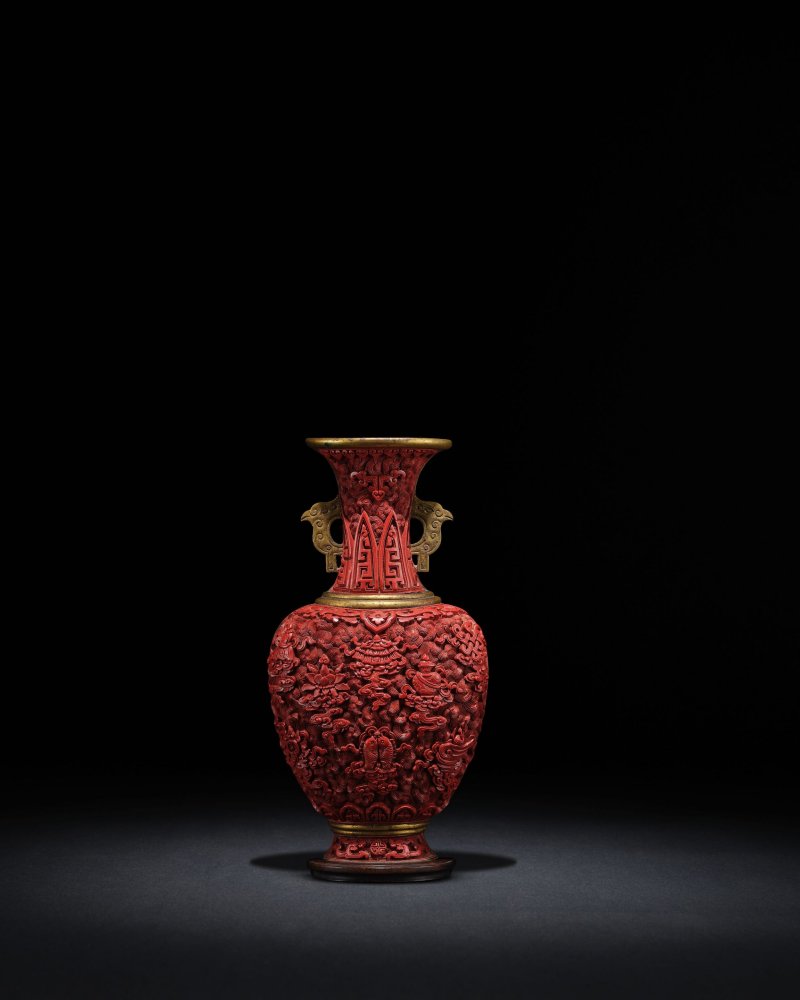 清乾隆　剔紅八吉祥紋壁瓶 | A CARVED CINNABAR LACQUER 'BAJIXIANG' WALL VASE - 图1