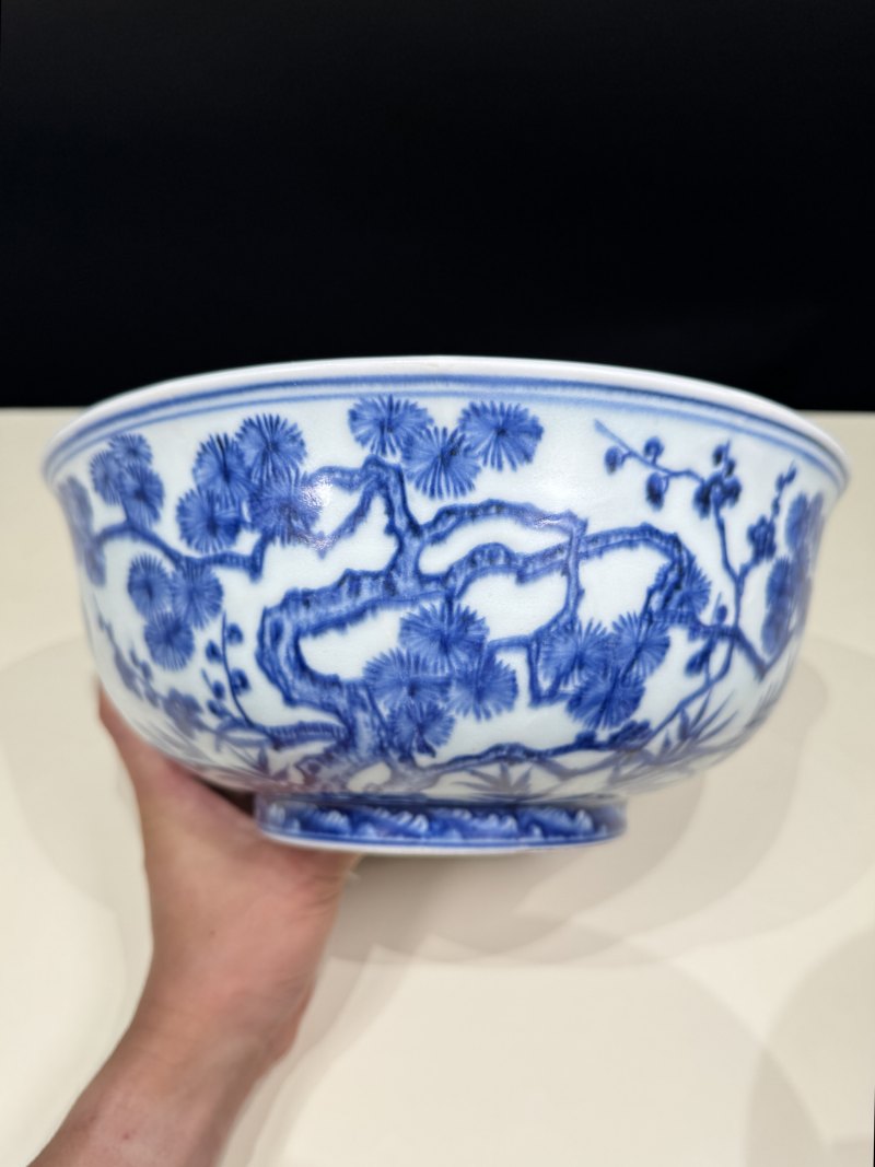 明宣德 青花岁寒三友图大碗 - 图4