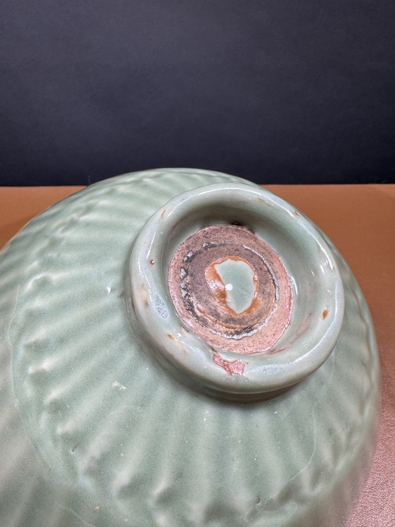 明永乐 龙泉莲瓣鸡心碗一对 - 图10