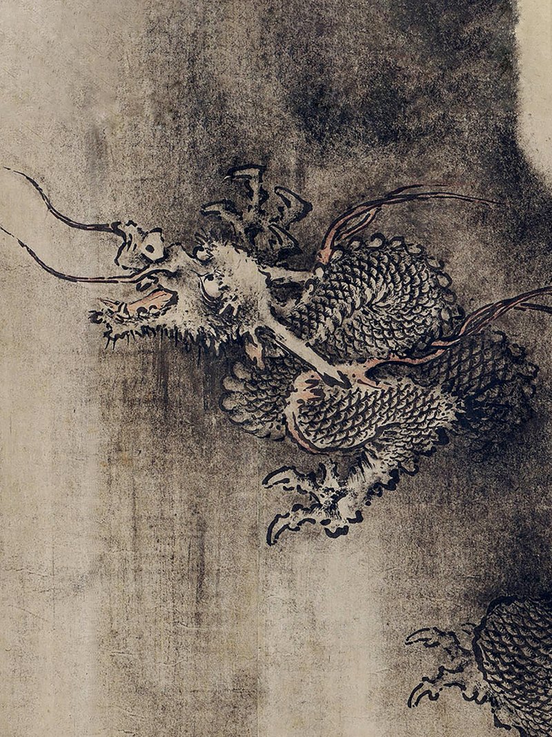 清乾隆 御制青花釉里红云海腾龙天球瓶 - 图17