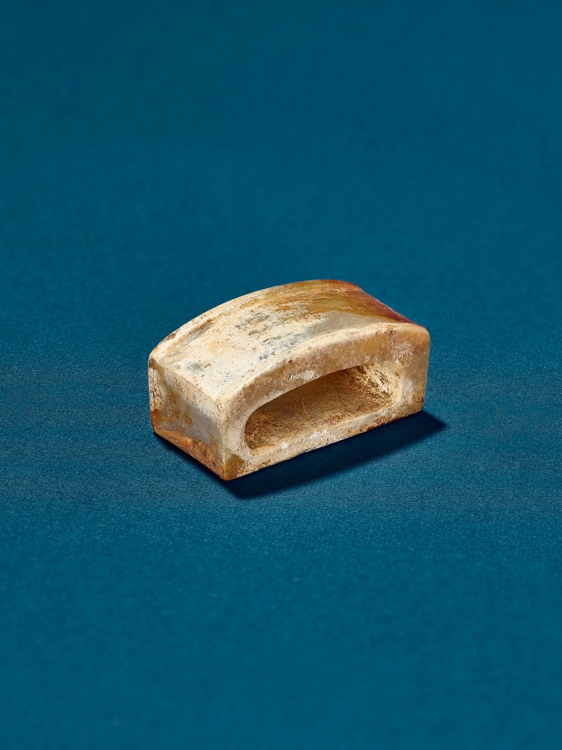 漢或以後 玉琫  HAN DYNASTY (206 BC – AD 220) OR LATER
