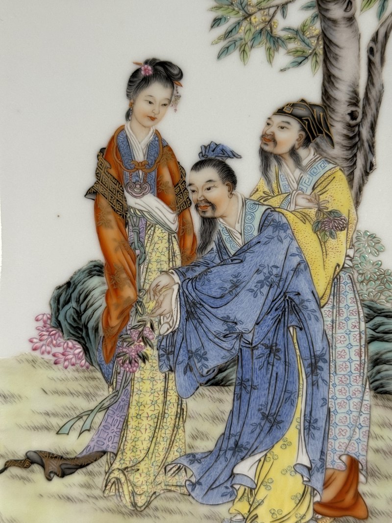 民国 粉彩十二花神故事图琮式瓶一对 - 图20
