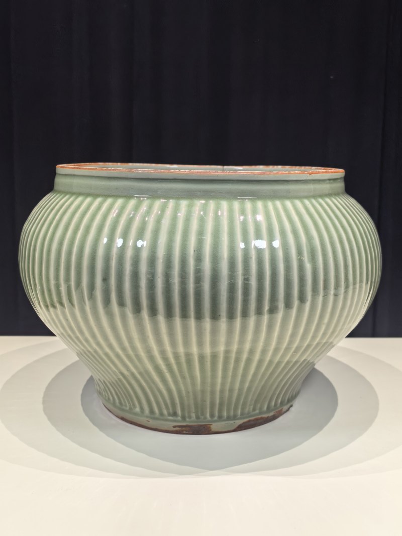 元-明 龙泉窑青釉荷叶盖罐一对 - 图23