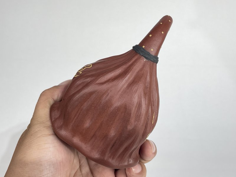 名家款紫砂壶一把 - 图5