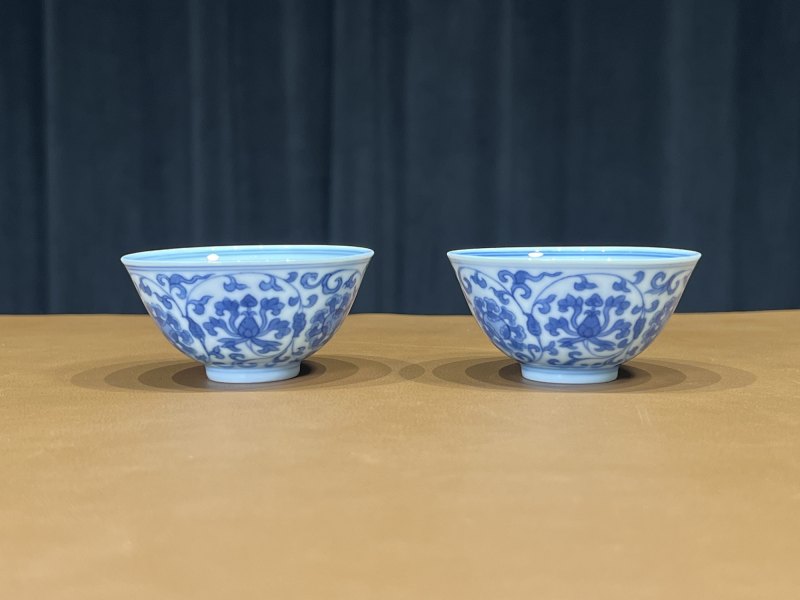 清雍正 青花宝相花纹小杯一对 - 图3