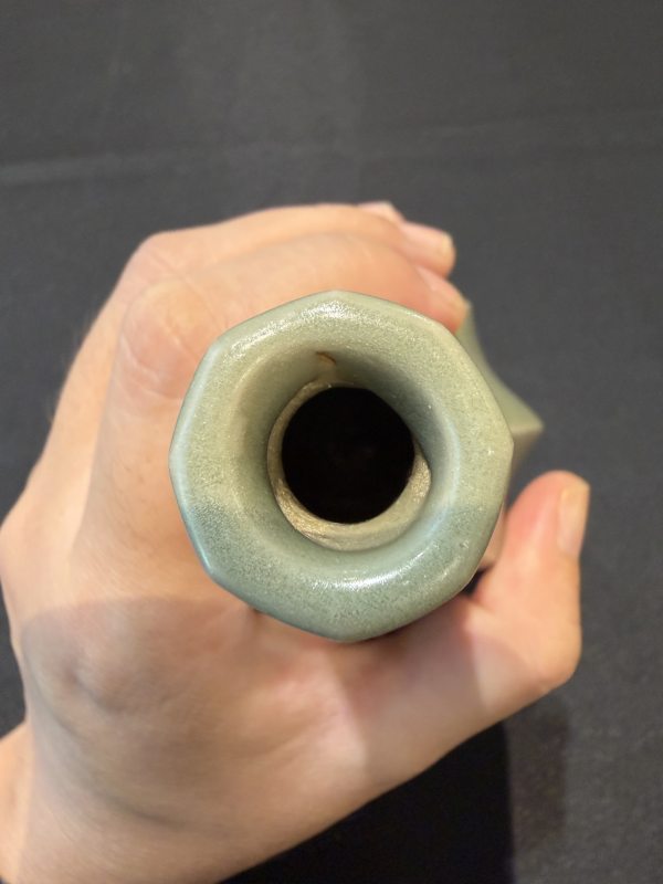 宋 青釉瓜棱長頸瓶 - 图10