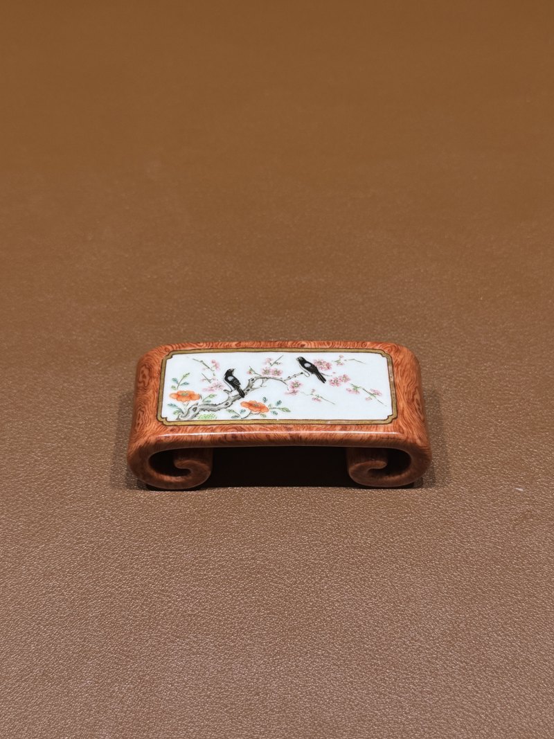 清道光 木纹釉描金开光喜上眉梢书卷式墨床 - 图3
