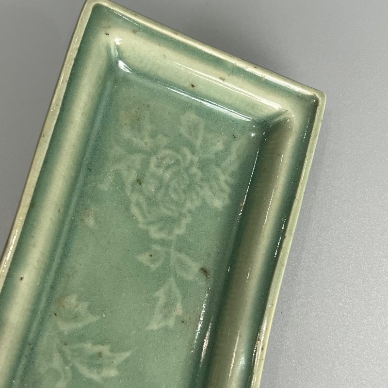 明代 青釉印花方盘 - 图8