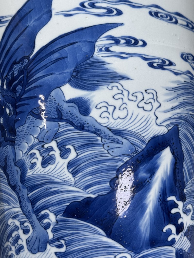 清康熙 青花海水麒麟瑞兽纹棒槌瓶 - 图11