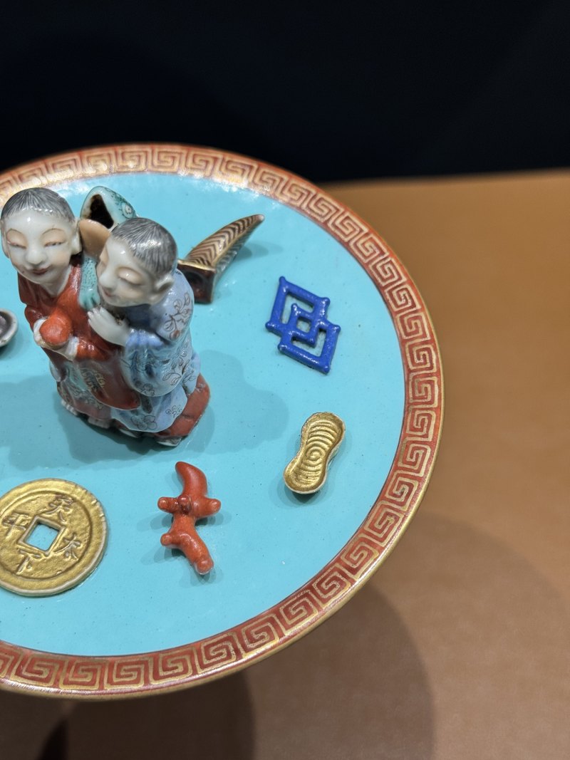 清乾隆 绿地洋彩和合二仙香碟 - 图7