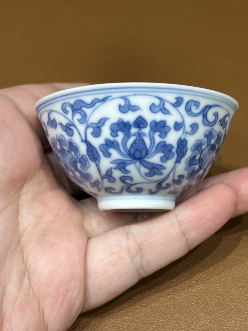 清雍正 青花宝相花纹小杯一对 - 图4