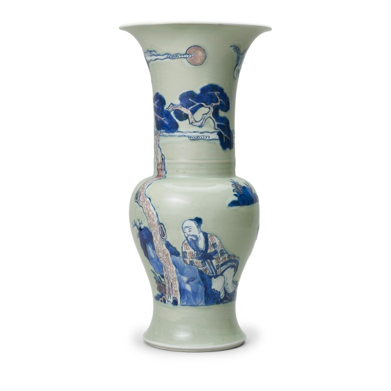 清康熙　釉下三彩松鶴人物圖鳳尾尊 | A CELADON-GROUND BLUE AND COPPER-RED 'PHOENIX TAIL' VASE, YENYEN - 图5