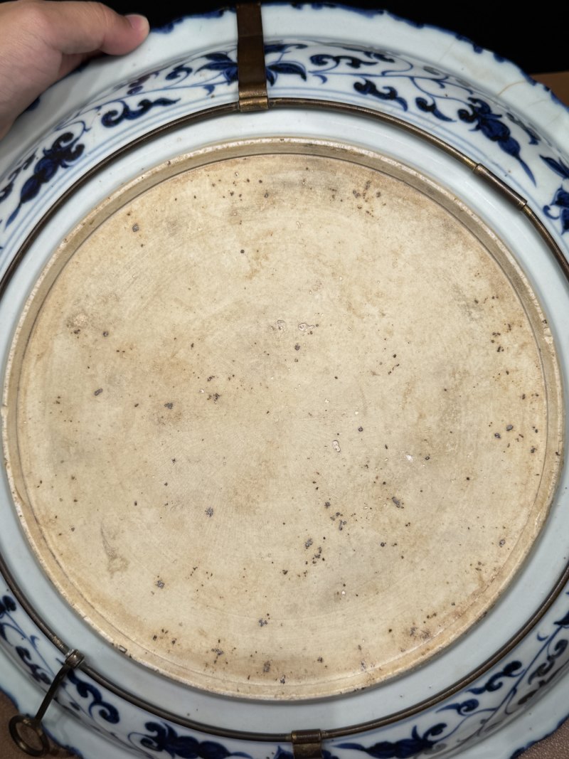 元 青花留白双凤纹花卉菱口盘 - 图12