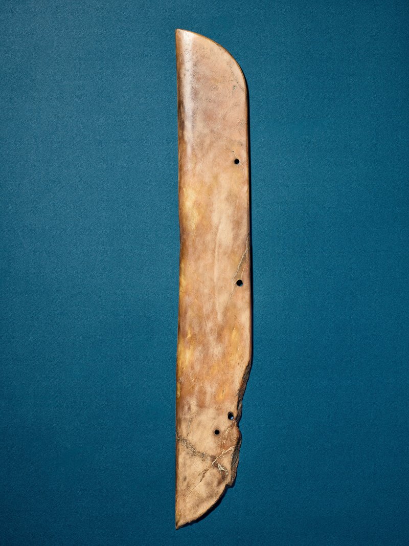 新石器時代或以後 玉笏  NEOLITHIC PERIOD (CIRCA 6500-1700 BC) OR LATER