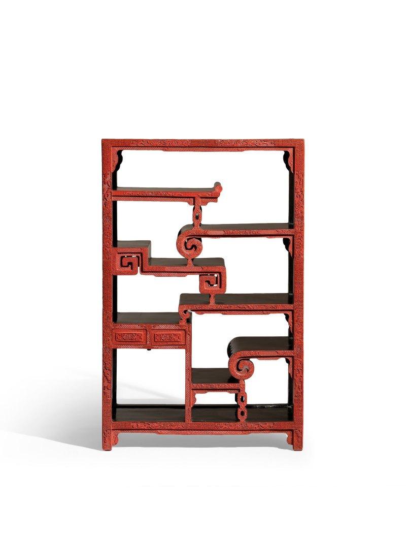 清乾隆　剔紅多寶格成對 | A RARE PAIR OF CARVED CINNABAR LACQUER DISPLAY CABINETS, DUOBAOGE - 图4