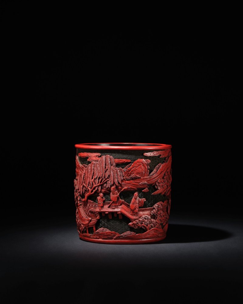 清乾隆　黑地剔紅雅集圖筆筒 | A RARE CARVED CINNABAR LACQUER 'SCHOLARS' BRUSHPOT, BITONG - 图3