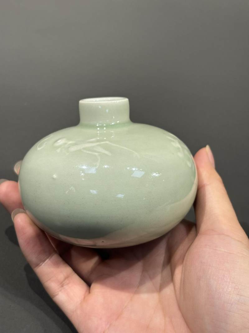    清“兰亭清玩”翠青釉草虫小罐 - 图3