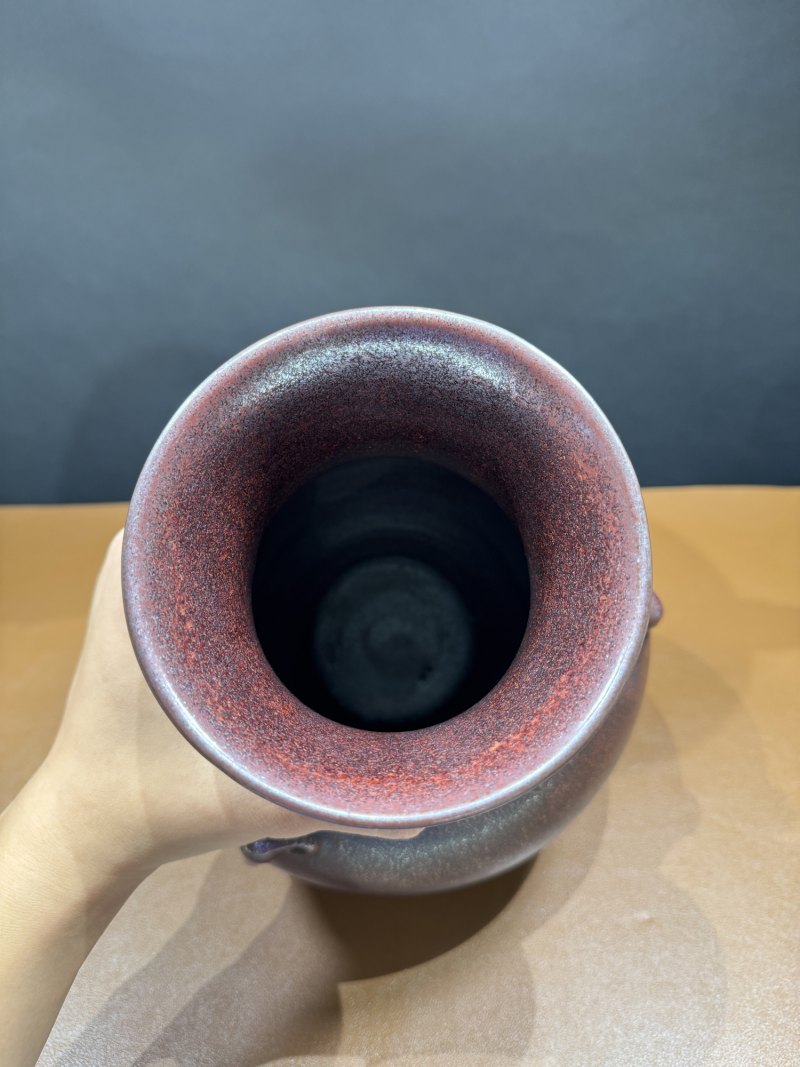 清雍正 铁锈花釉三羊尊 - 图9