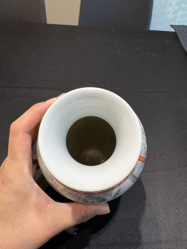 民國汪曉棠 墨彩礬紅描金嬰戲圖瓶 - 图14