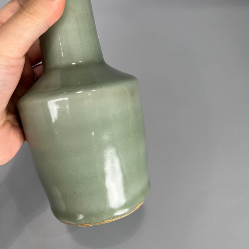 明代 龙泉窑粉青釉纸缒瓶 - 图6