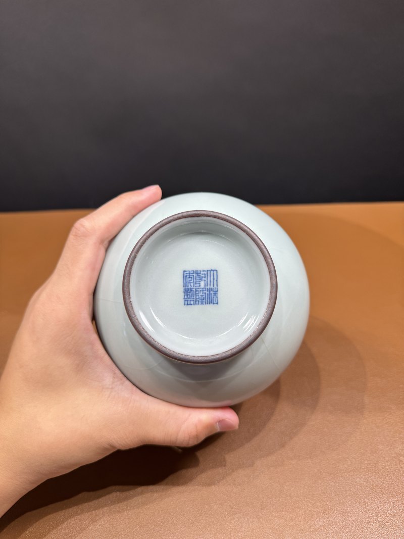 清乾隆 仿官釉小鸠耳尊 - 图10