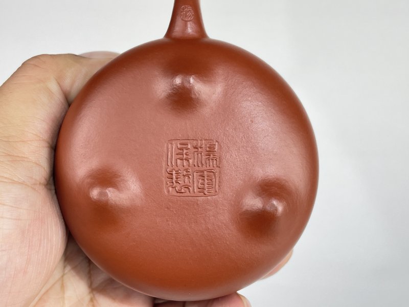 名家款紫砂壶一把 - 图5