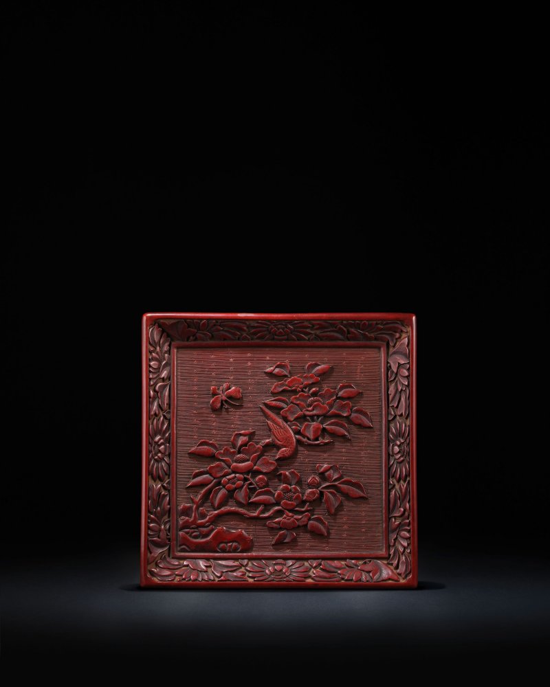 明晚期　剔紅花鳥紋方盤 | A CARVED CINNABAR LACQUER 'FLOWER AND BIRD' SQUARE TRAY - 图1