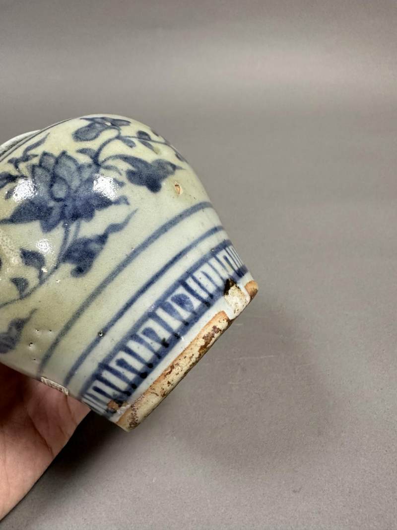    明 青花折枝莲纹罐 - 图8