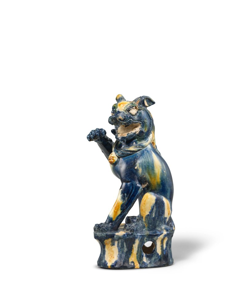 唐　三彩加藍坐獅 | A VERY RARE BLUE, STRAW AND AMBER-GLAZED LION - 图4