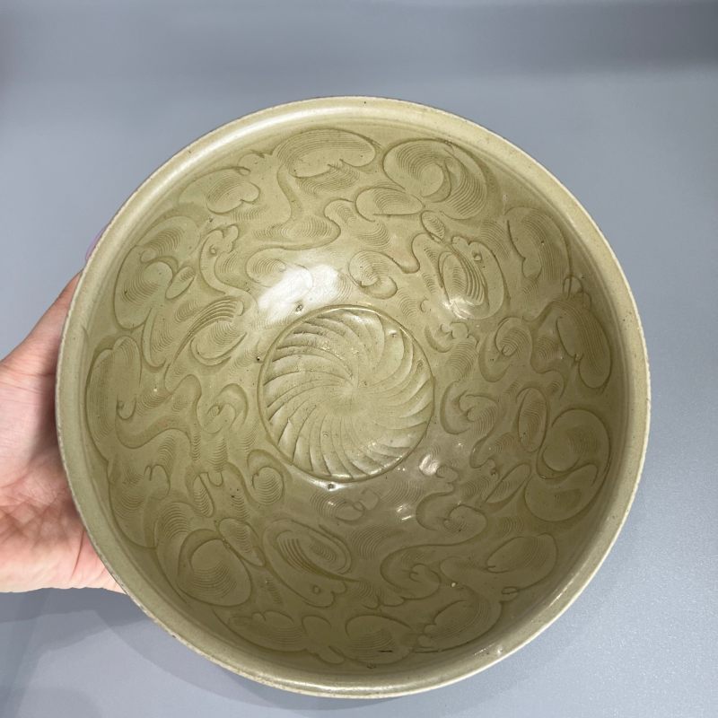 明代 龙泉窑青釉三鹅纹碗 - 图5