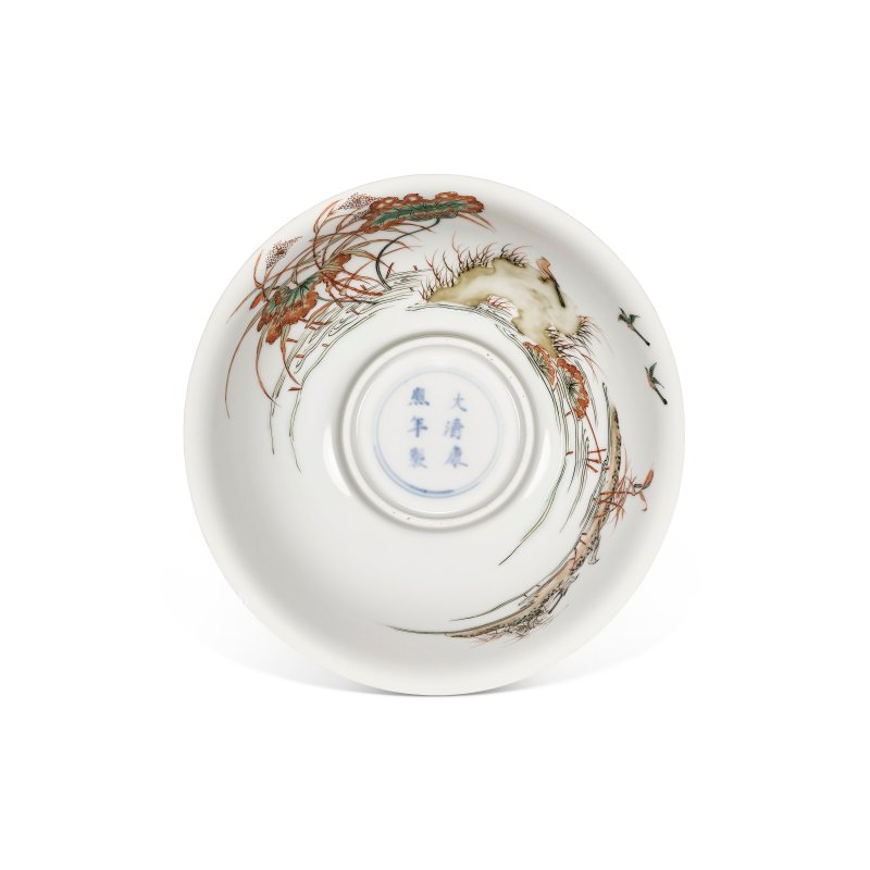 清康熙 五彩秋池鷗燕圖盌 雙圈六字楷書款  KANGXI SIX-CHARACTER MARK IN UNDERGLAZE BLUE WITHIN A DOUBLE CIRCLE AND OF THE PERIOD (1662-1722) - 图2
