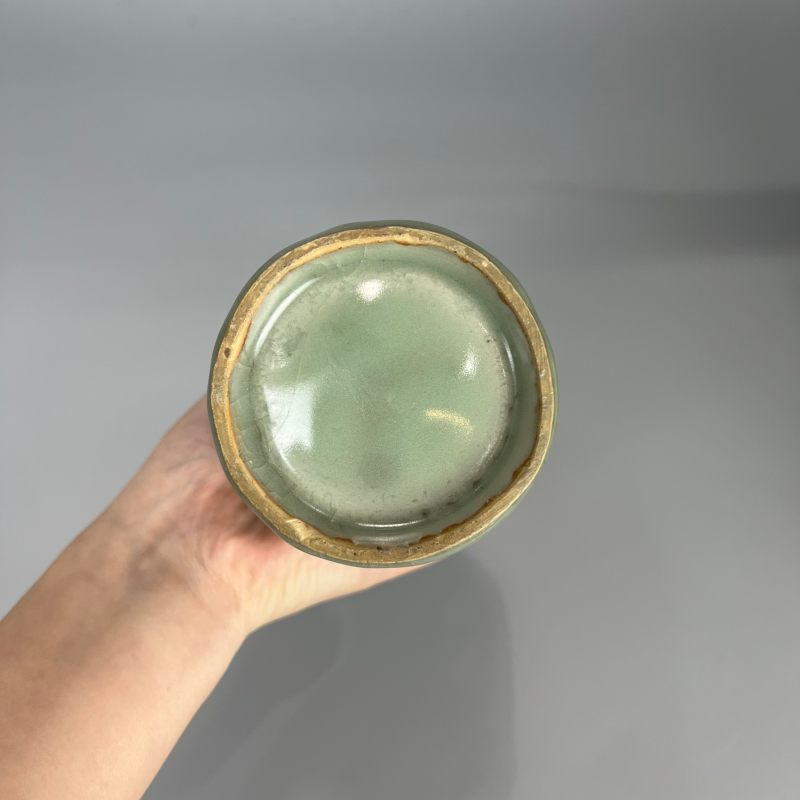 明代 龙泉窑粉青釉纸缒瓶 - 图7