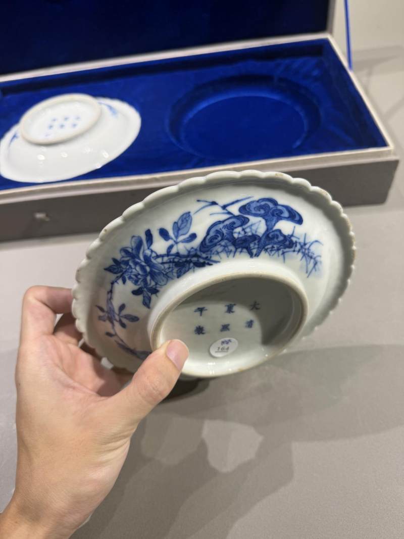    清光绪 青花灵芝花卉纹盘（一对） - 图3