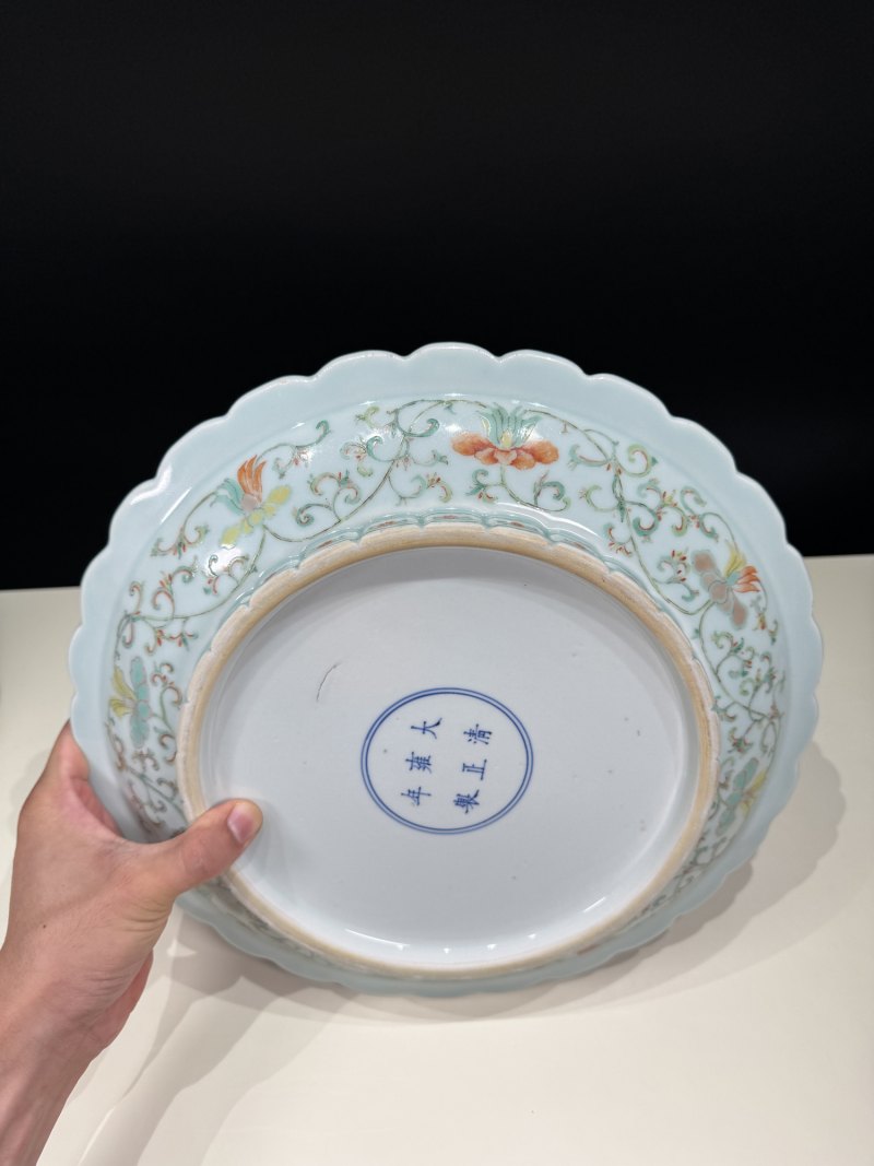 清雍正 五彩花卉纹花口盆及托盘一套 - 图19