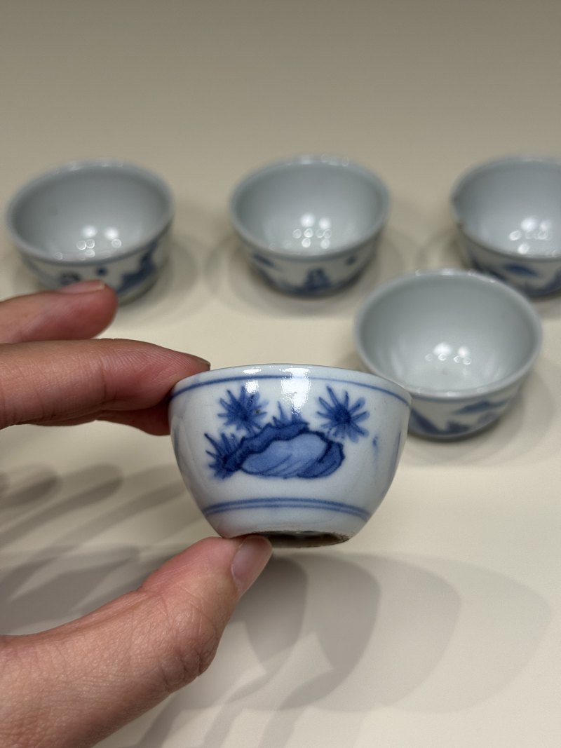 明天启—崇祯 青花高士图小杯一套五只（附四层原供箱） - 图21