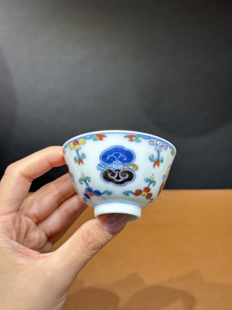 清雍正 斗彩灵芝纹杯 - 图6