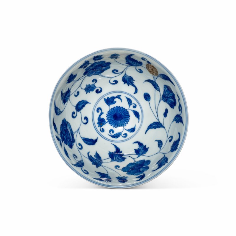 清十八世紀 青花仿成化梔子紋宮盌  QING DYNASTY, 18TH CENTURY - 图6
