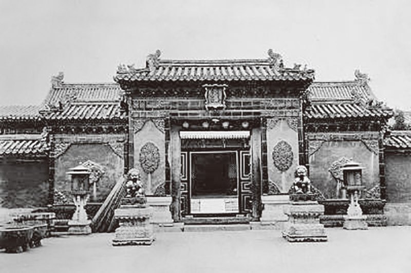清康熙 御制磁胎画珐琅胭脂紫地牡丹纹碗 - 图8