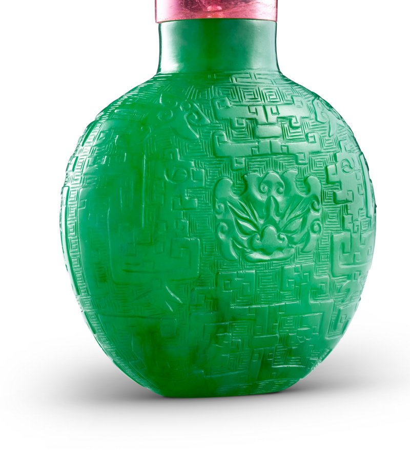 清乾隆晚期 滿綠翡翠刻饕餮紋鼻煙壺 「敬齋」刻款  LATE QIANLONG PERIOD - 图5