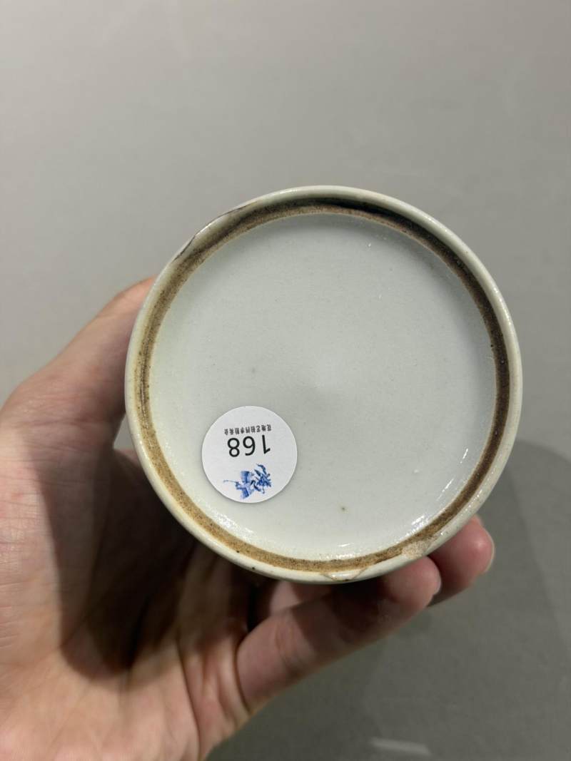    清乾隆 粉彩唐明皇游夜宫笔筒 - 图8