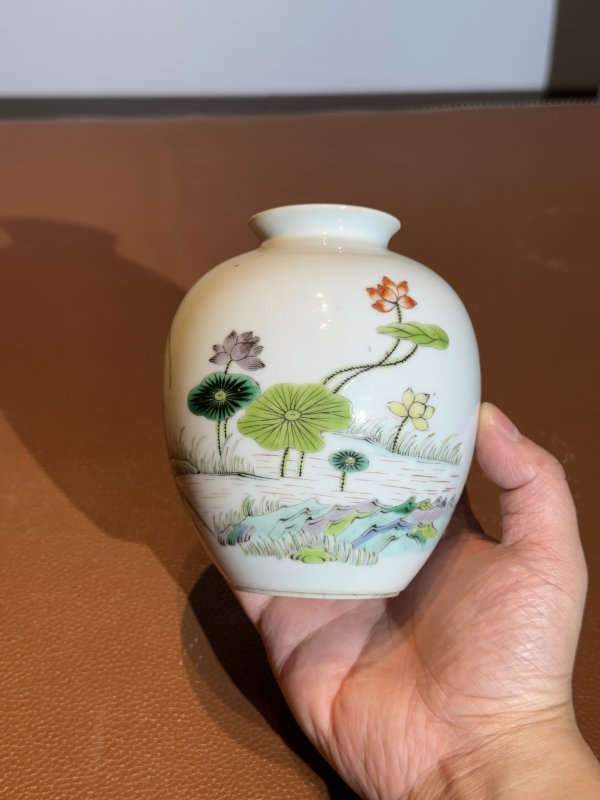 清光绪 五彩荷塘水禽图小太白罐 - 图5