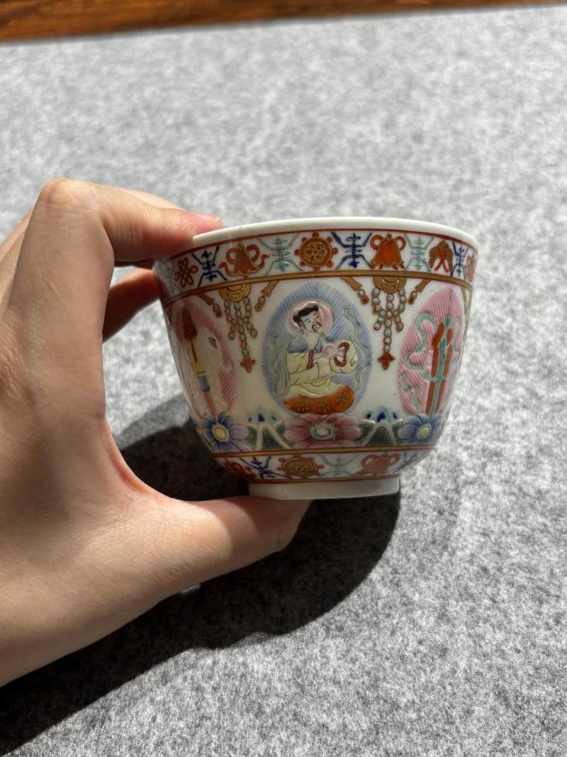    清咸丰 粉彩七珍八宝图杯 - 图4