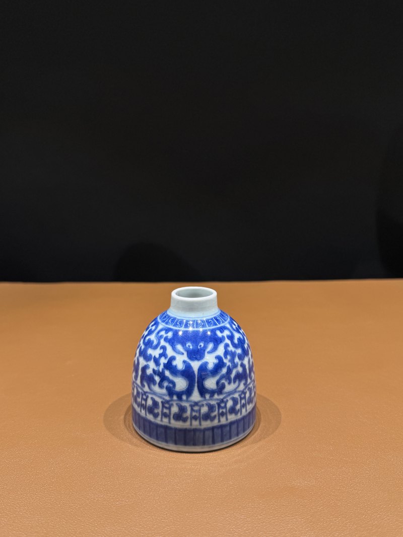 清雍正 青花螭龙纹水盂 - 图2