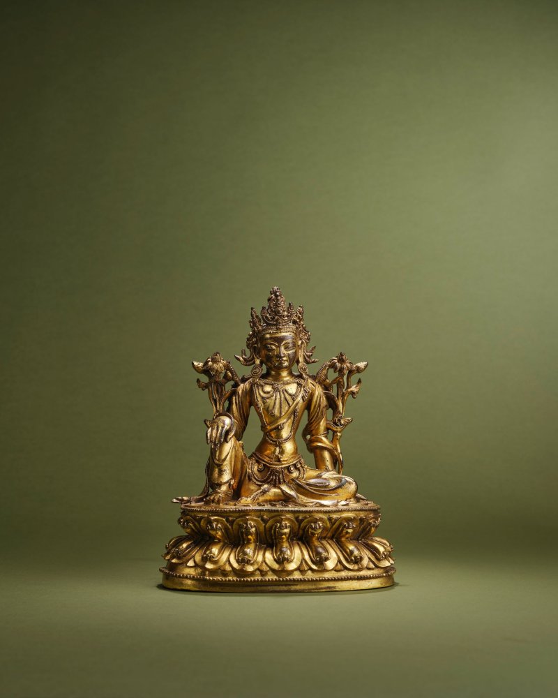 十五世紀　銅鎏金蓮花手觀音坐像 | A RARE GILT-BRONZE FIGURE OF AVALOKITESHVARA PADMAPANI - 图1