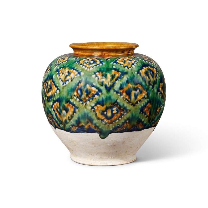 唐 三彩加藍菱花紋罐  TANG DYNASTY (618-907)