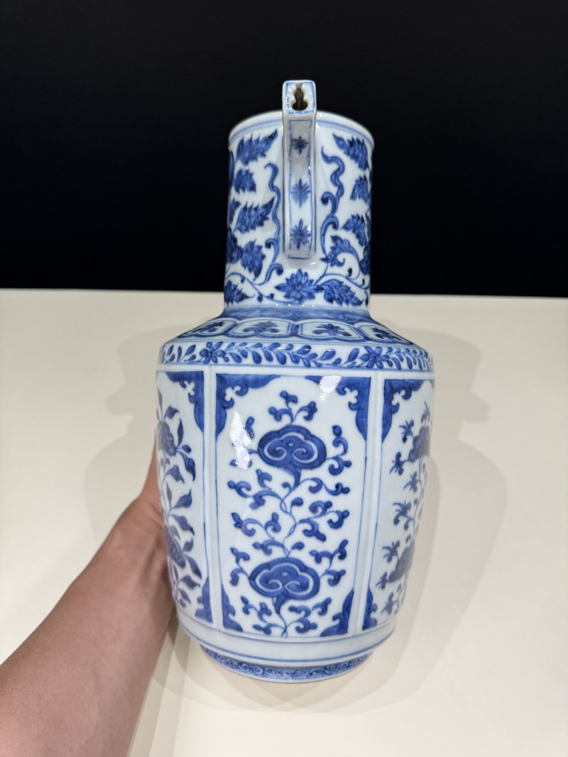 清雍正 仿永乐青花折枝花卉纹执壶 - 图5