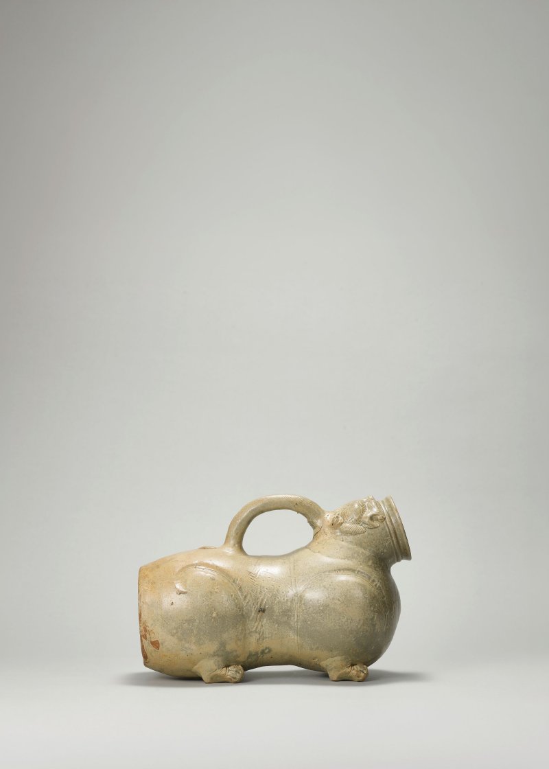 西晉　越窯青釉虎子 | A YUE CELADON-GLAZED VESSEL, HUZI - 图8