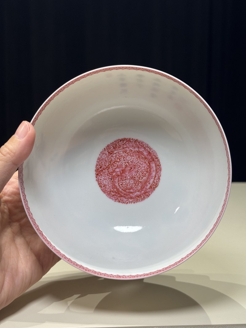 民国 仿乾隆珐琅彩花蝶纹碗一对 - 图8